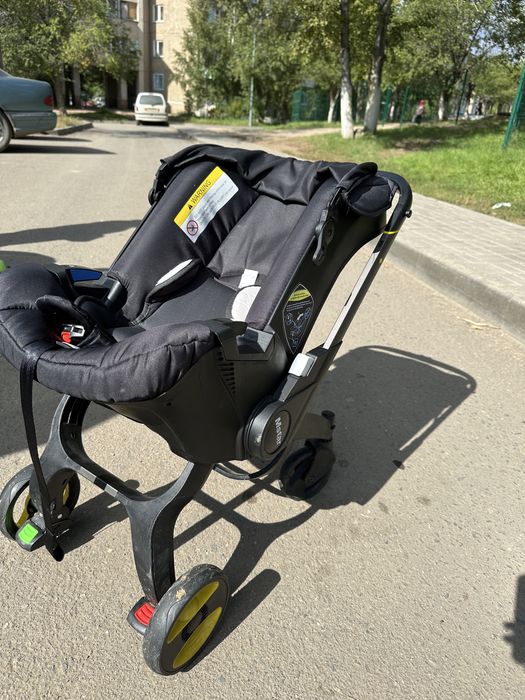 Продам 2 в 1 автокресло коляску