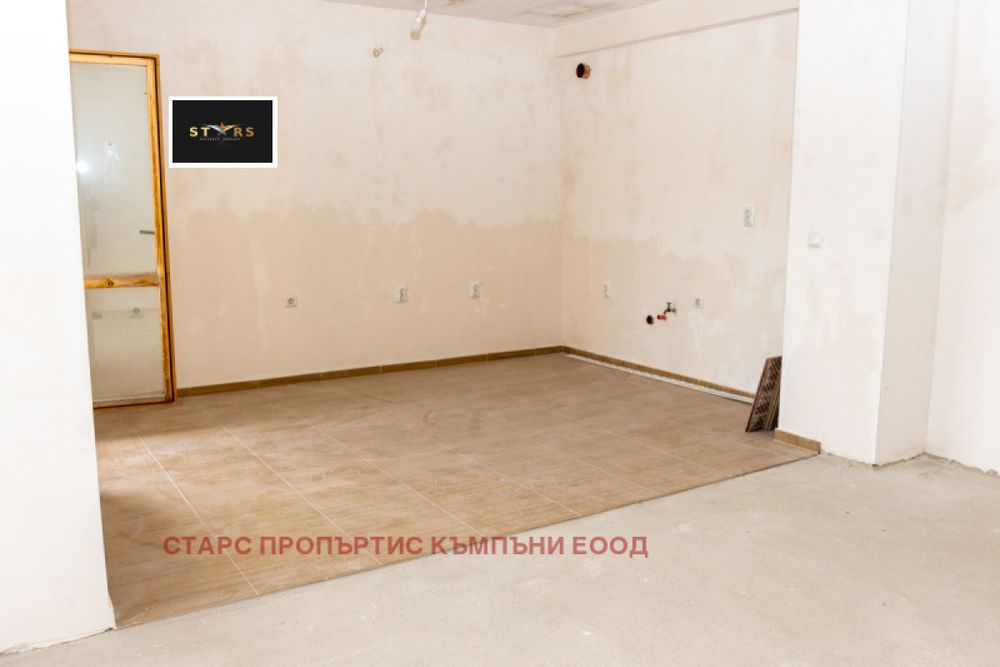 Продажба 3-стаен гр. Варна - Център 126m²