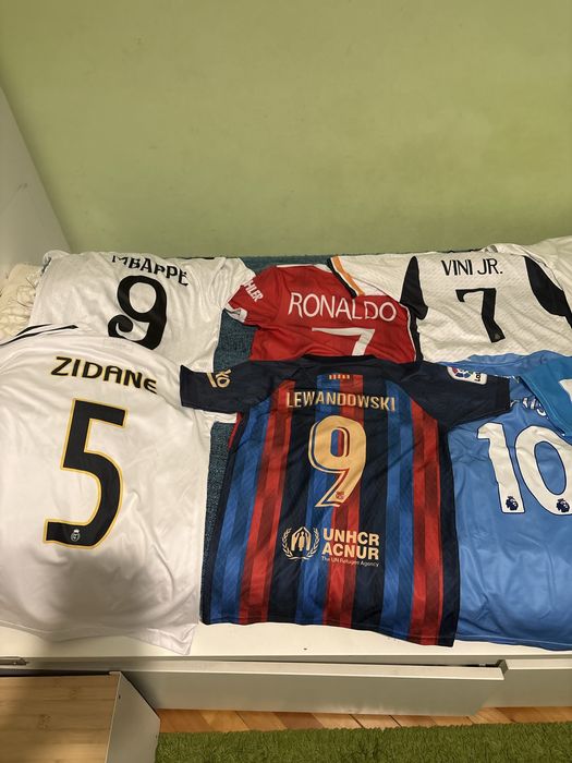 Футболни тениски