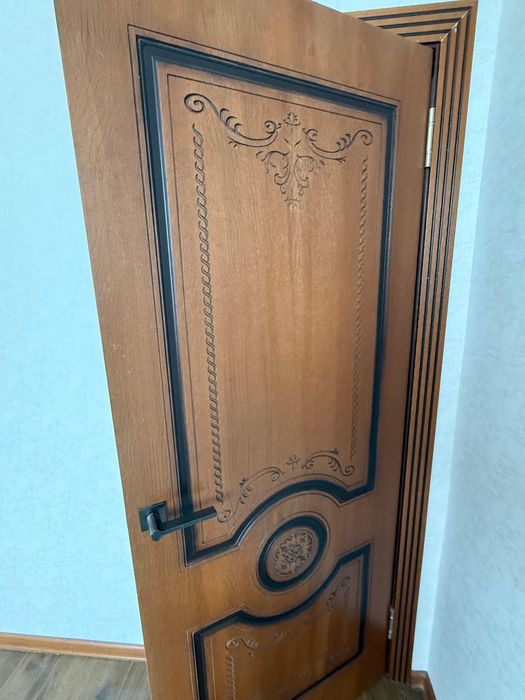 Продам межкомнатные двери