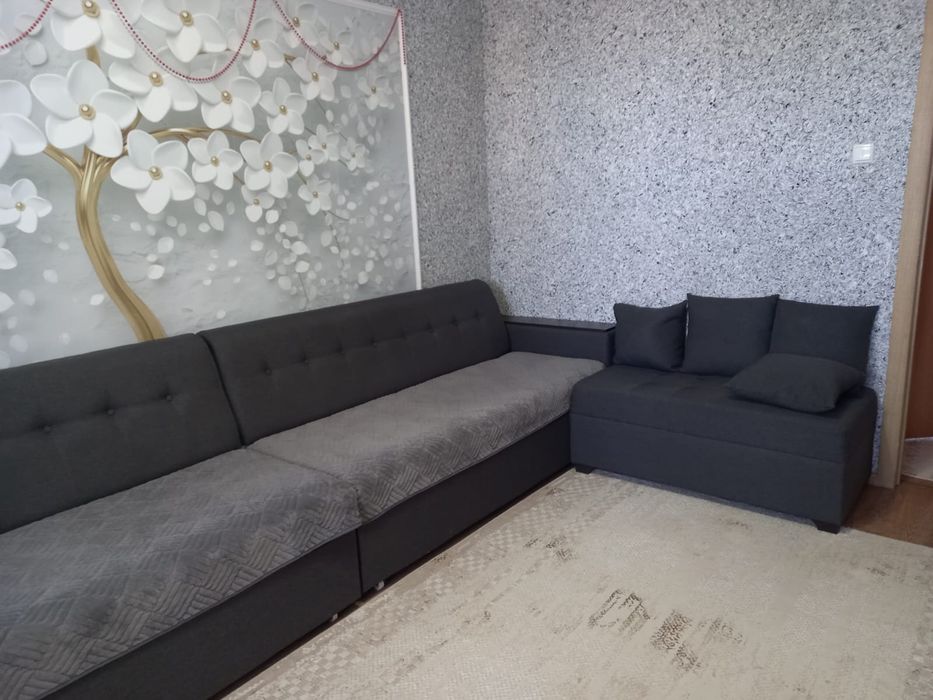 Продается диван для зала или гостиной