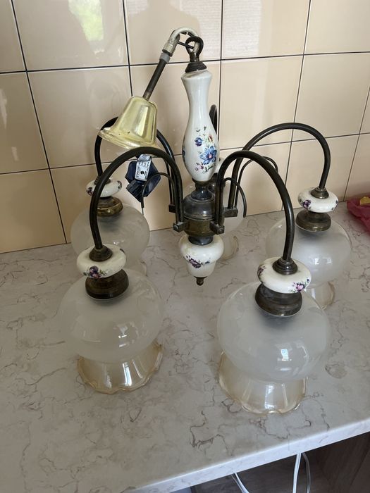 Полилей от порцелан и месинг