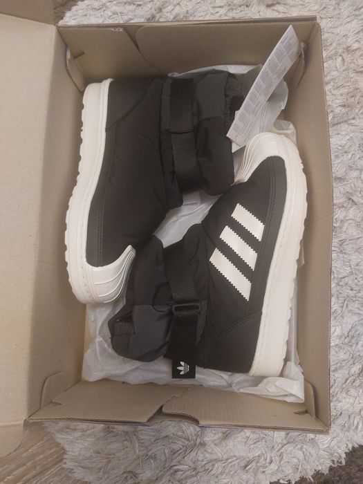 Нови детски ботуши adidas