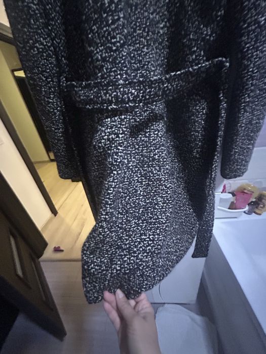 Pardesiu de lana, scurt cu curdon