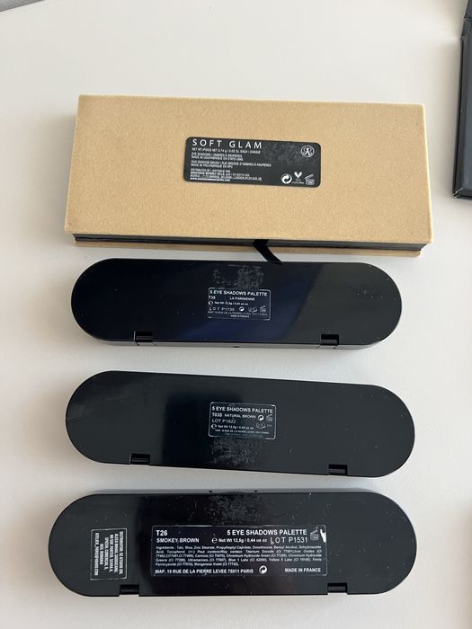 Palete cu farduri de pleoape