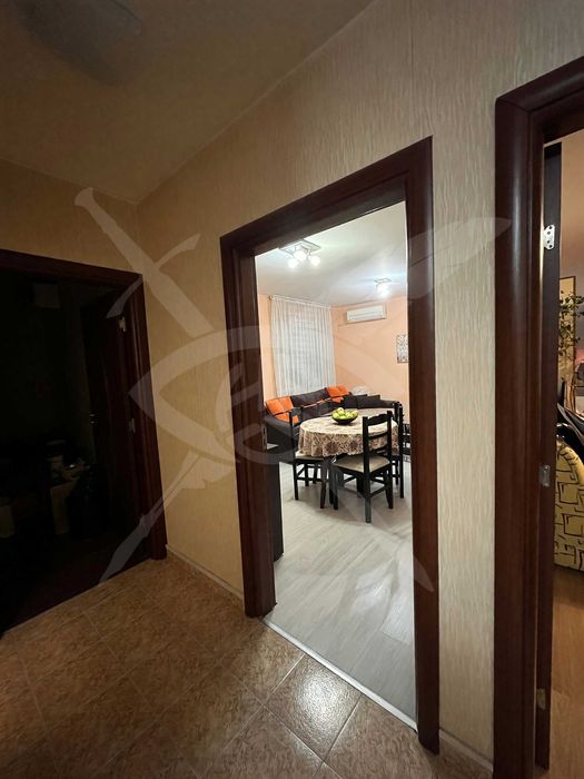 Продава се Тристаен апартамент в Пловдив, Тракия - 86 кв.м за 1919 €/кв.м - Снимка #1