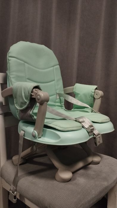 Сгъваемо преносимо столче за хранене