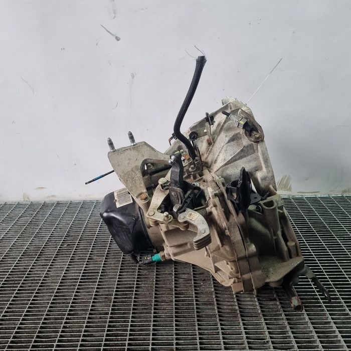 Cutie de viteze manuala Dacia Sandero 2 Facelift 1.0 SCE 2016 - 2020 73CP Manuala 5 ...