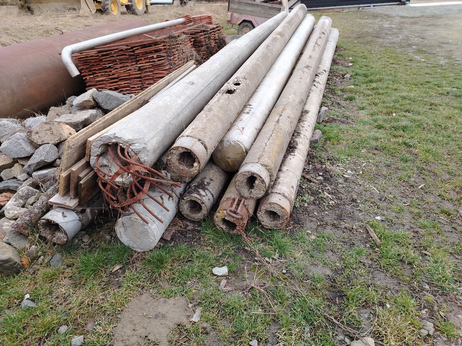 Stâlpi de beton(lungime 8m)