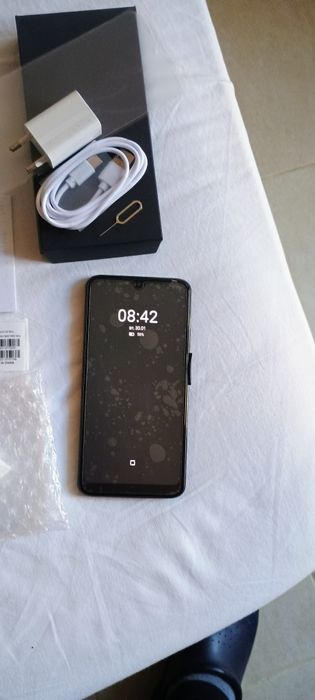 24 Смартфон  16 Gb/ 1 T Snapdragon 888 / 5G