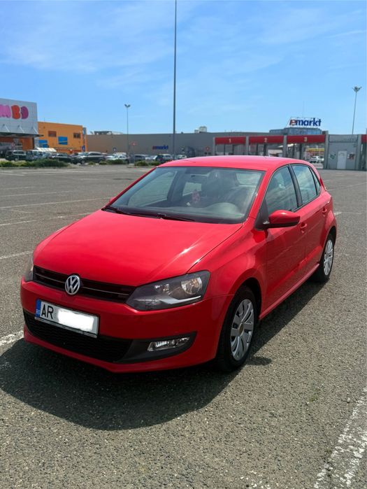 VOLKSWAGEN Polo 2011