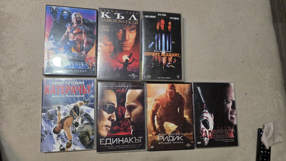 Филми на DVD и VHS