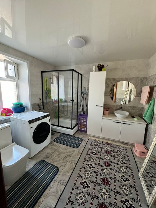 Продам двухэтажный дом