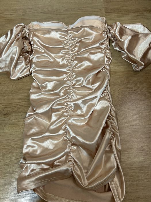 Дамска сатенена рокля