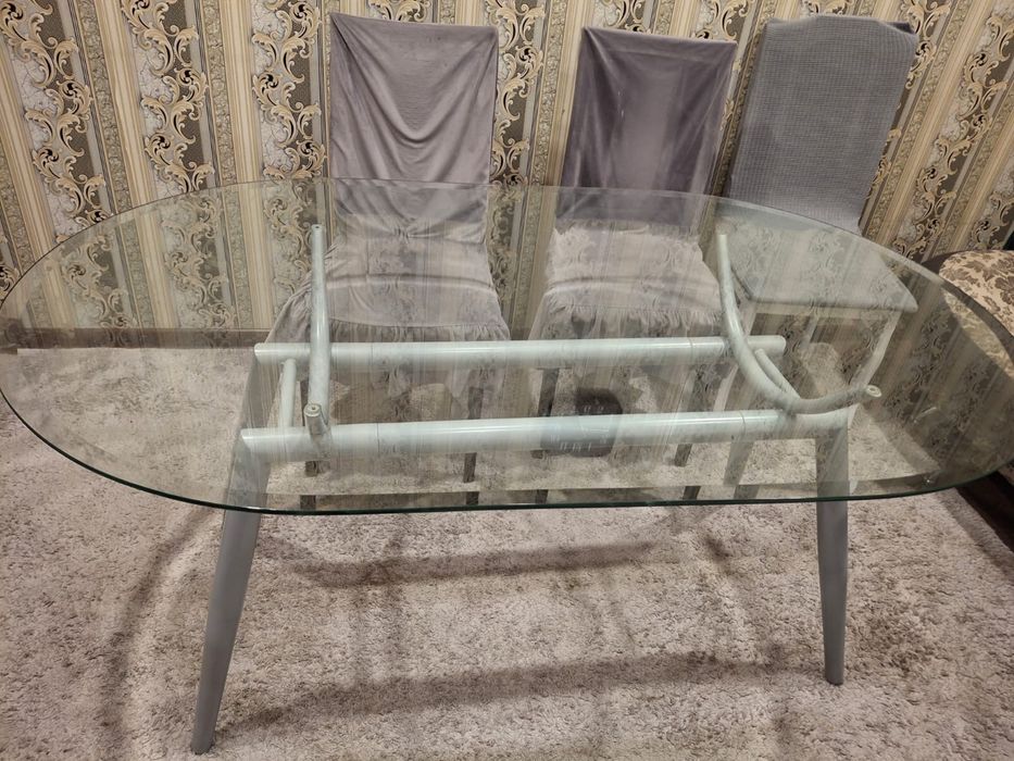 Продается стеклянная