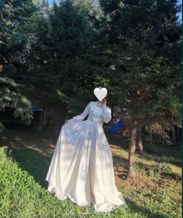 Платье на узату