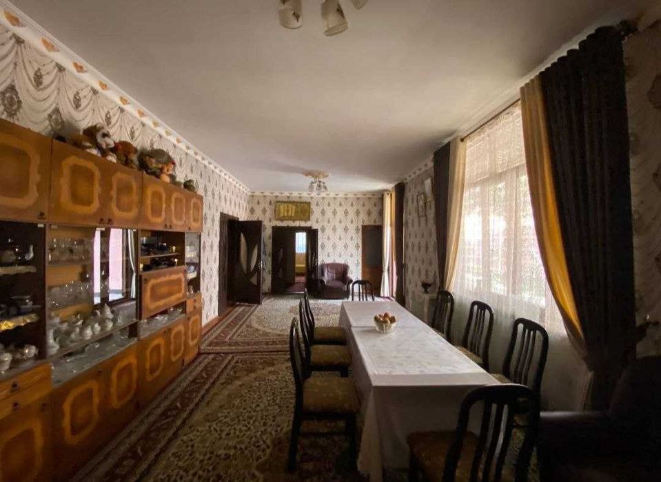 Дом 3,2 сотки 5 комнат в центре города