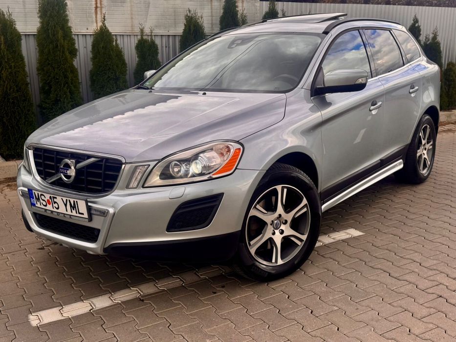 Volvo Xc60 R design Automat 4x4
