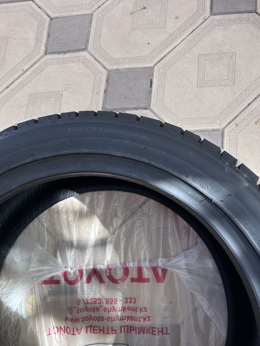 Продам зимние шины от Камри 70