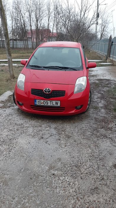 Toyota yaris 1.3 benzina