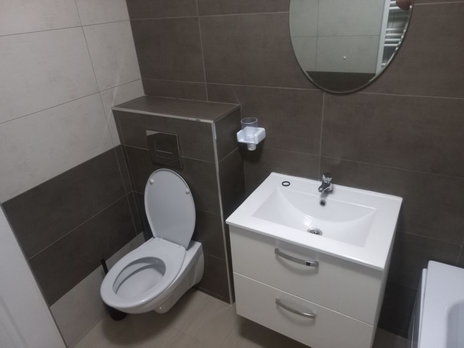 Amenajari interioare,instalatii sanitare,instalatii electrice