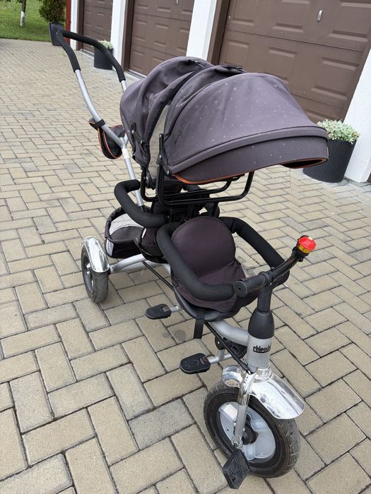 Bicicleta pt copilasi gemeni  ,in bune conditi bine intretinuta.