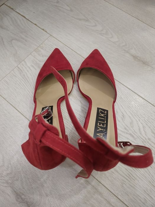 Туфли вечерние красные
