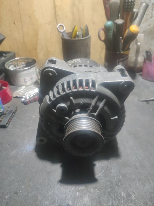 Генератор Volvo (100A) Bosch Обслужен в Караганде