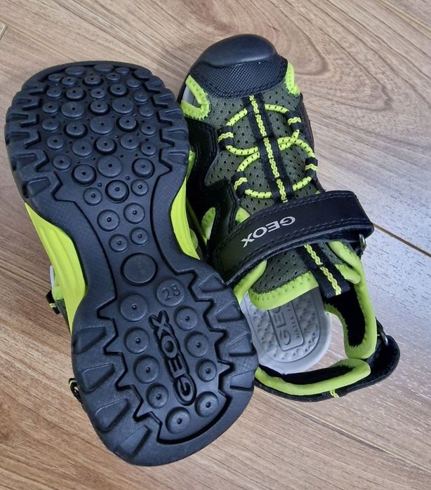 Vând toate încălțăminte copii