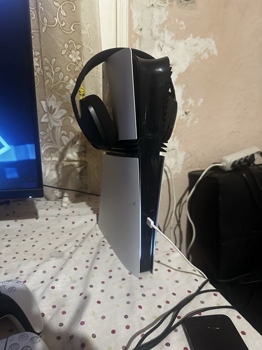 Playstation 5 pro 2 trb