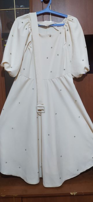 Vecherni koylak yangi