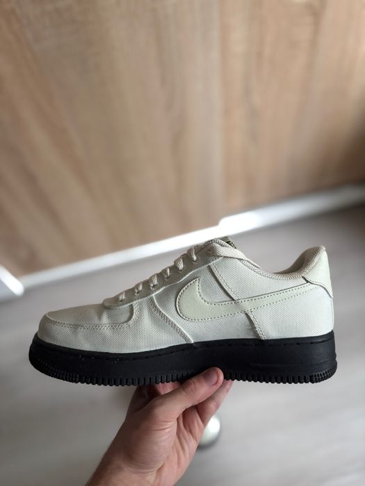 Nike Air Force 1 - оригинални и нови в бежов и черен цвят