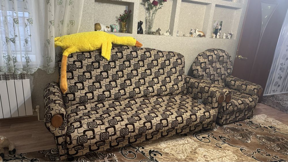 Диван и 2 кресла