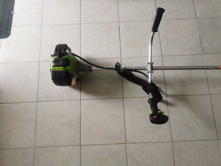 КАТО НОВ -  бензинов Мототример Moller 1.85KW