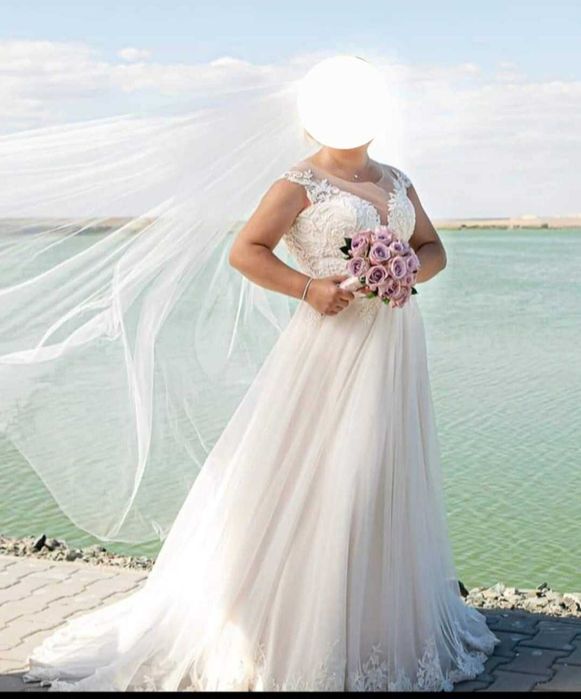 Vand rochie de mireasa