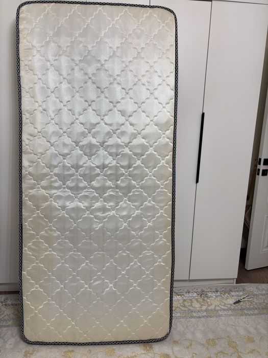 Продам пружинные матрасы