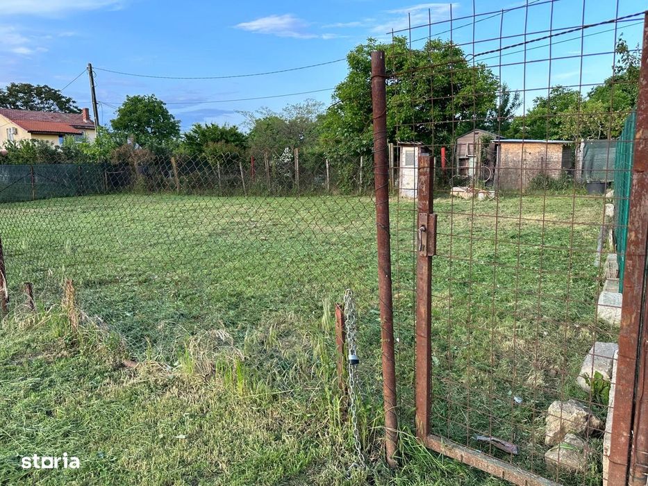 Teren intravilan de vânzare, 472mp, utilități incluse