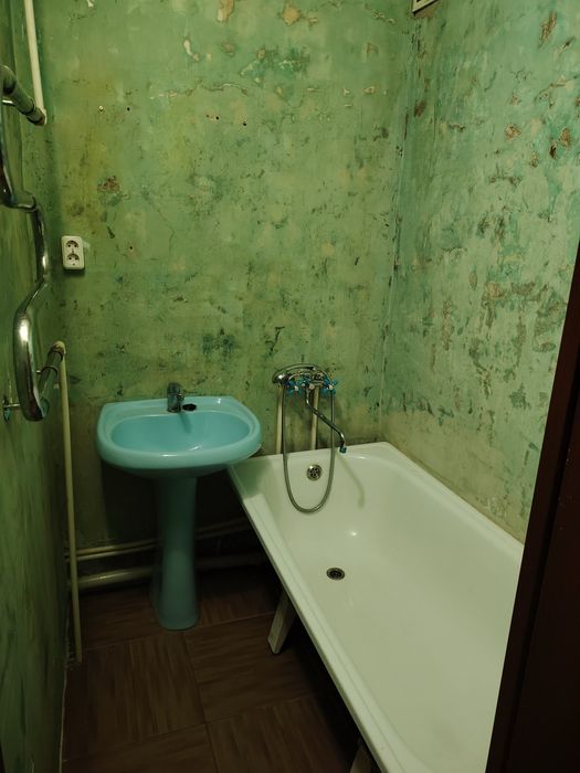 Сдаю 3 комнатную квартиру