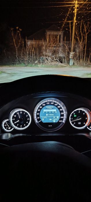Продавам Мерцедес Е350 AMG спорт пакет