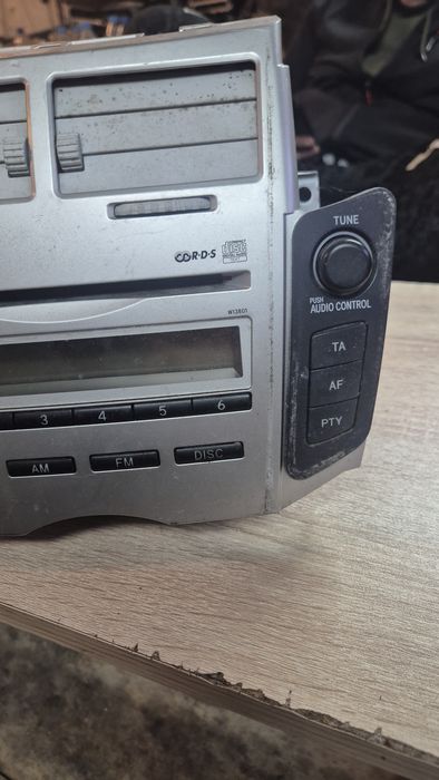 Оригинален CD Player ,Радио Стерео,MP3 за Тойота Ярис 2007-2010г