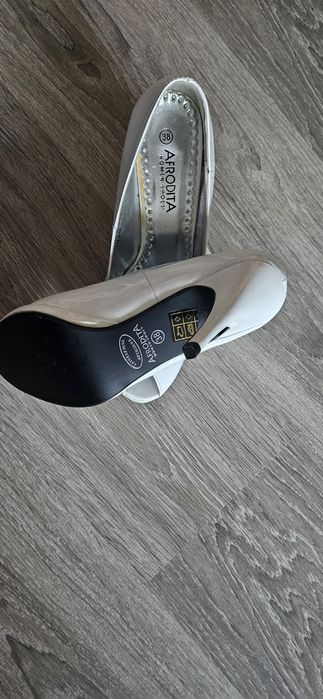 Pantofi albi pt nunta