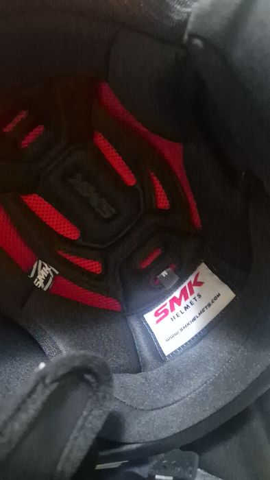каска SMK , M нова. мотор
