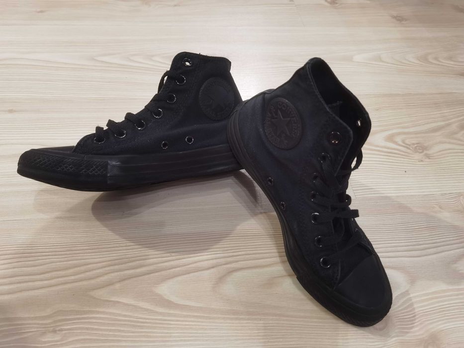 Черни кецове Converse