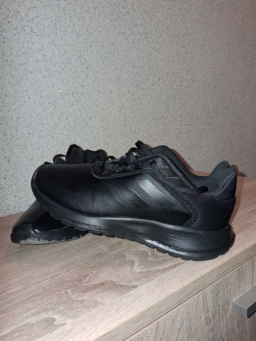 Дамски маратонки адидас