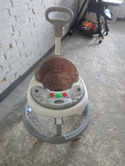 Продам ходунки детские за 4000