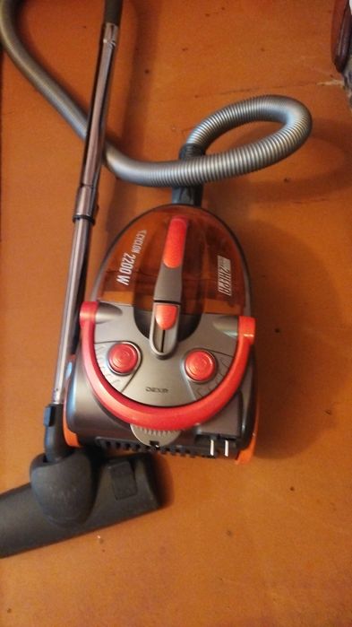 Хороший Пылесос!