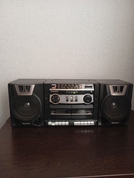 Магнитофон Panasonic