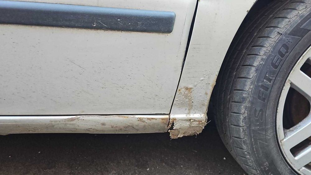 Vand Seat Leon 1M 2002 1.6 16v 105 CP + Kit Fr Complet, jante R17 OEM, 2 usi, 2 aripi, un prag dreapta (Mai multe detalii in descriere)