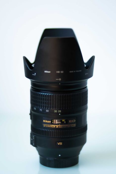 Obiectiv Nikon NIKKOR 28 - 300mm f3.5-5.6G ED VR Nikon stabilizare, impecabil