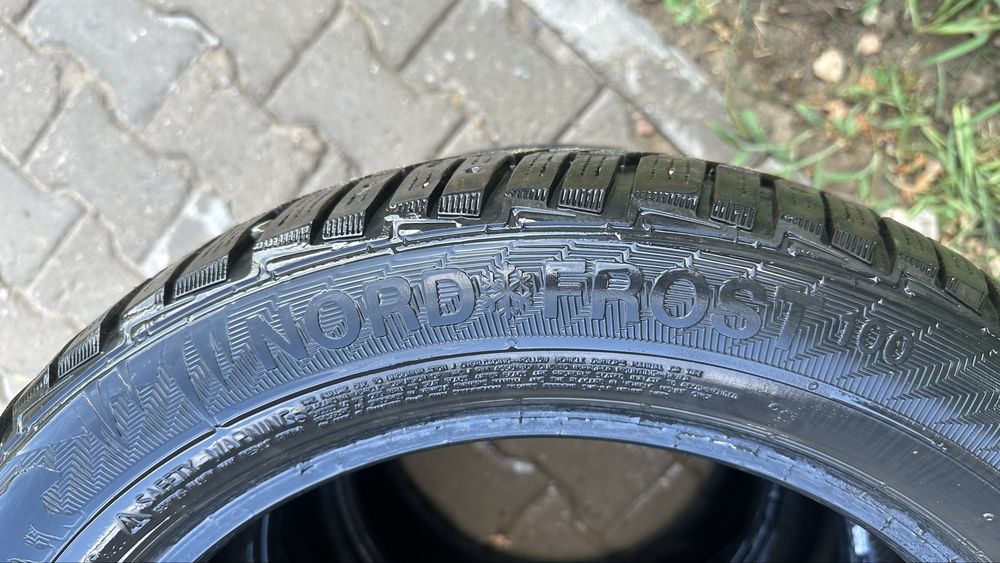 Шины зимние, лепучка 215/55/17